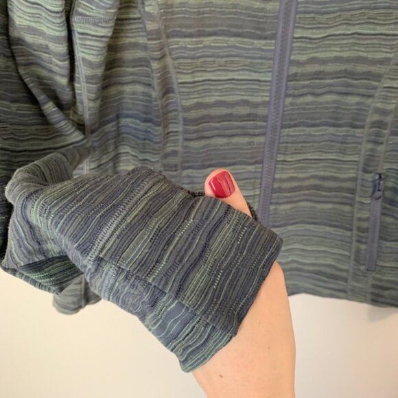 Lululemon Define Jacket in Space Dye Twist - Picture 7 of 8